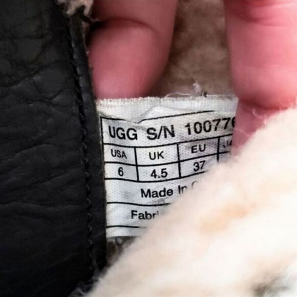 UGG Grey Akadia Back Lace-Up Waterproof Snow Boot Fleece Lined US Womens Size 6 - Picture 2 of 4